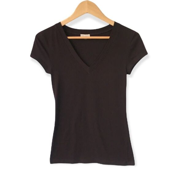 🔃Zenana Outfitters V Cut Brown Short Sleeve Shirt - Picture 1 of 5